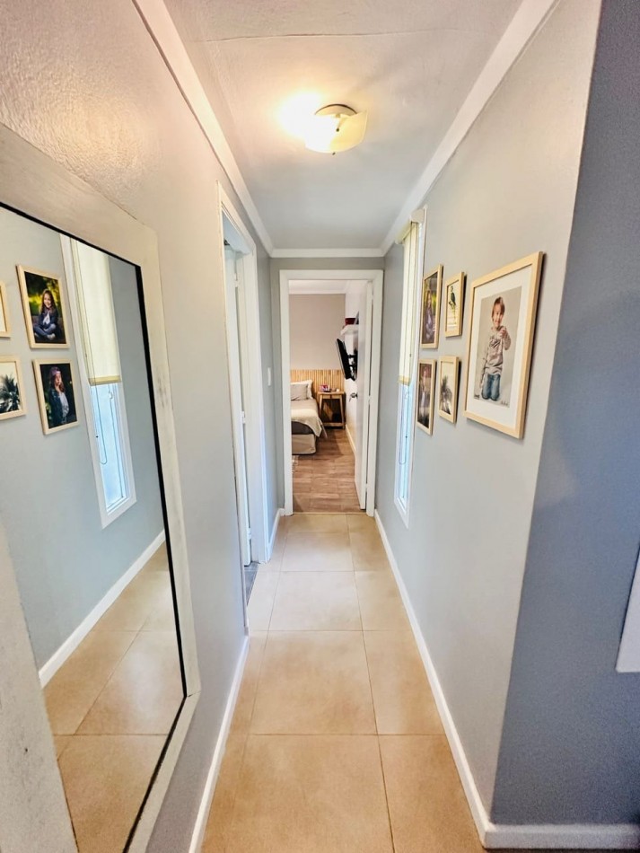 Casa moderna y reciclada de 5 ambientes barrio Chauvin