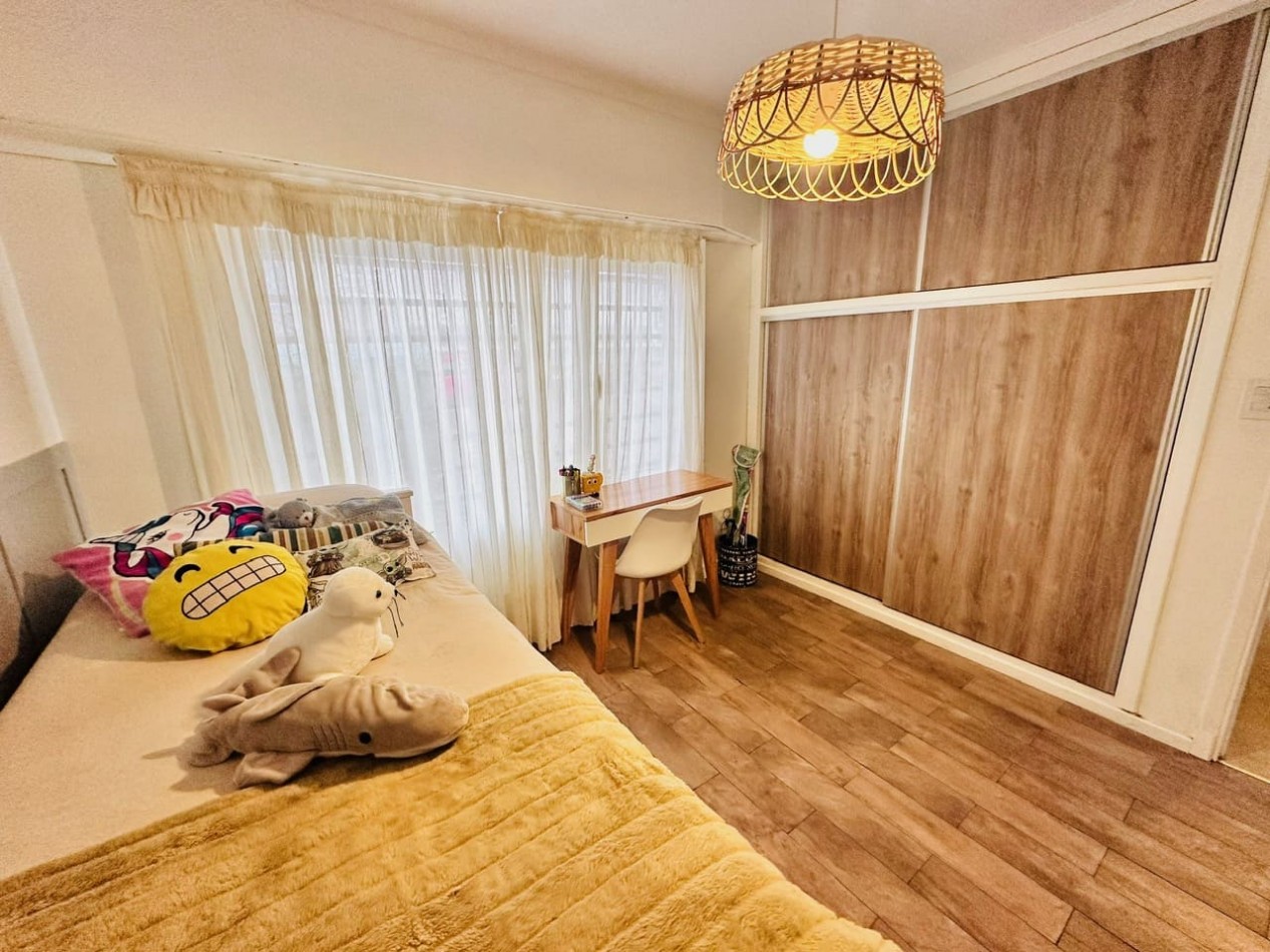 Casa moderna y reciclada de 5 ambientes barrio Chauvin