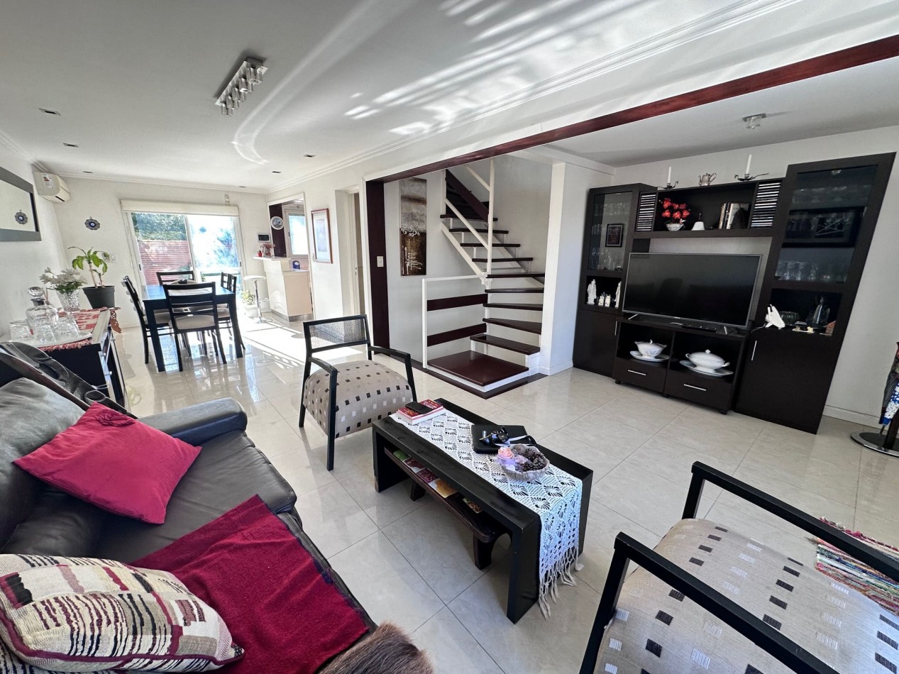 Amplio y moderno Duplex 5 ambientes Barrio Chauvin