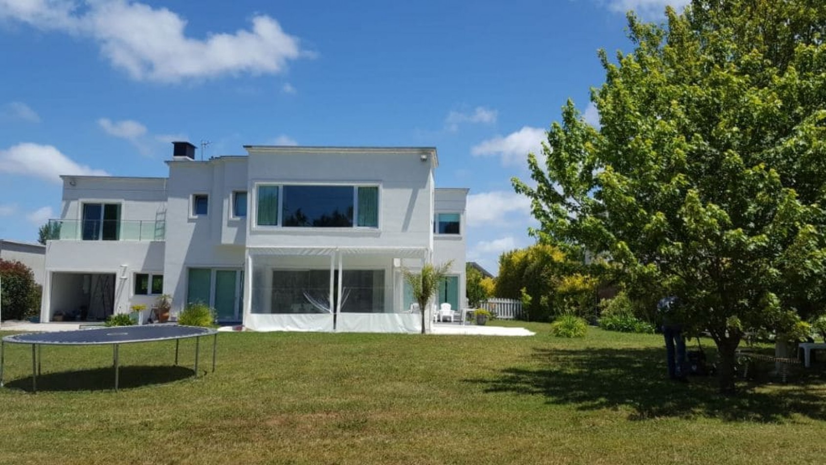 Amplia Casa sobre Lote de 1250 mts2 barrio privado Rumenco