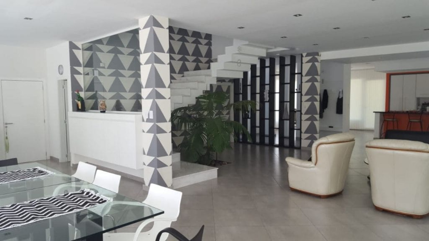 Amplia Casa sobre Lote de 1250 mts2 barrio privado Rumenco