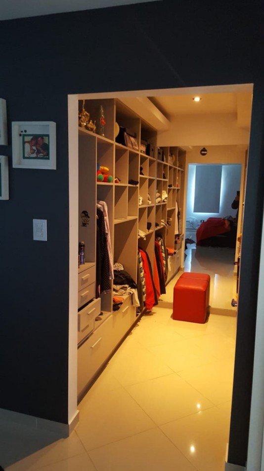Amplia Casa sobre Lote de 1250 mts2 barrio privado Rumenco