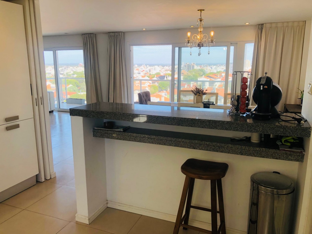Piso en duplex con quincho, solarium y jacuzzi privado Playa Varese