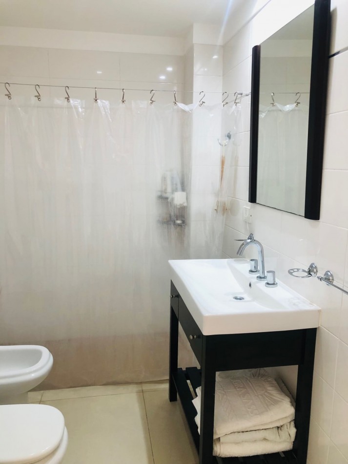 Piso en duplex con quincho, solarium y jacuzzi privado Playa Varese