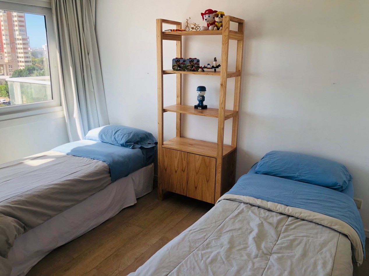 Piso en duplex con quincho, solarium y jacuzzi privado Playa Varese