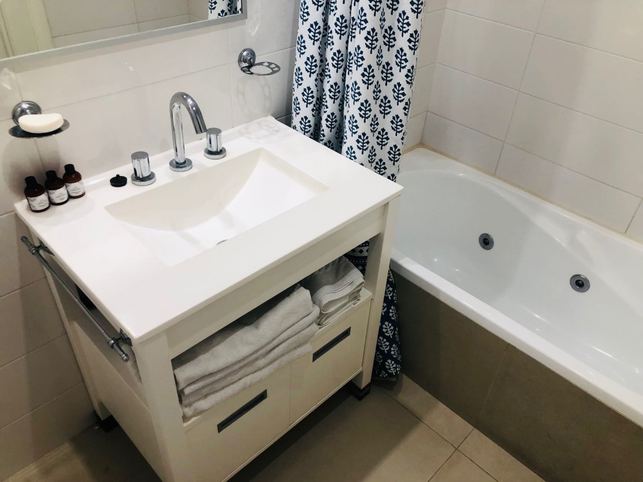 Piso en duplex con quincho, solarium y jacuzzi privado Playa Varese