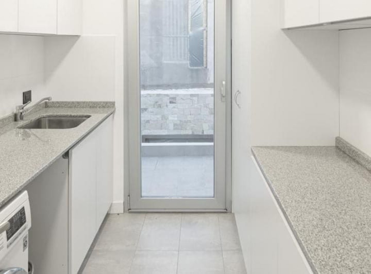 Casa contemporanea con 4 dormitorios barrio privado Arenas del Sur