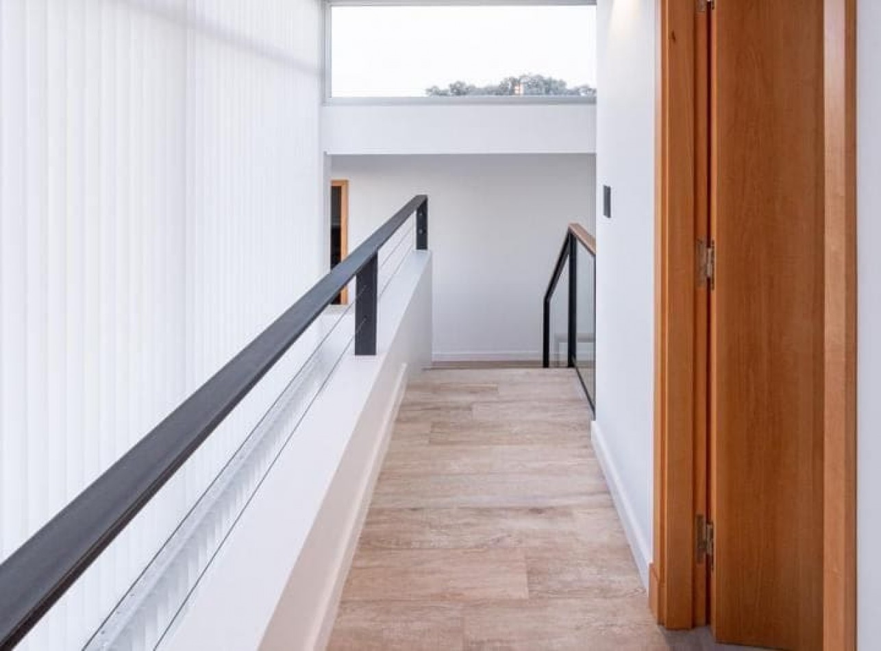 Casa contemporanea con 4 dormitorios barrio privado Arenas del Sur