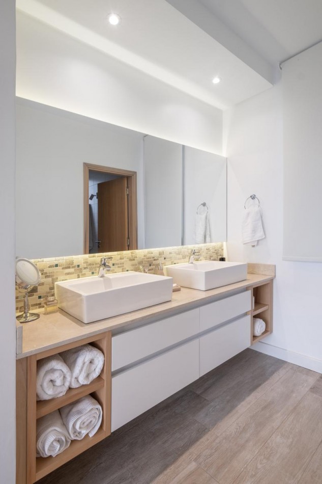 Casa contemporanea con 4 dormitorios barrio privado Arenas del Sur