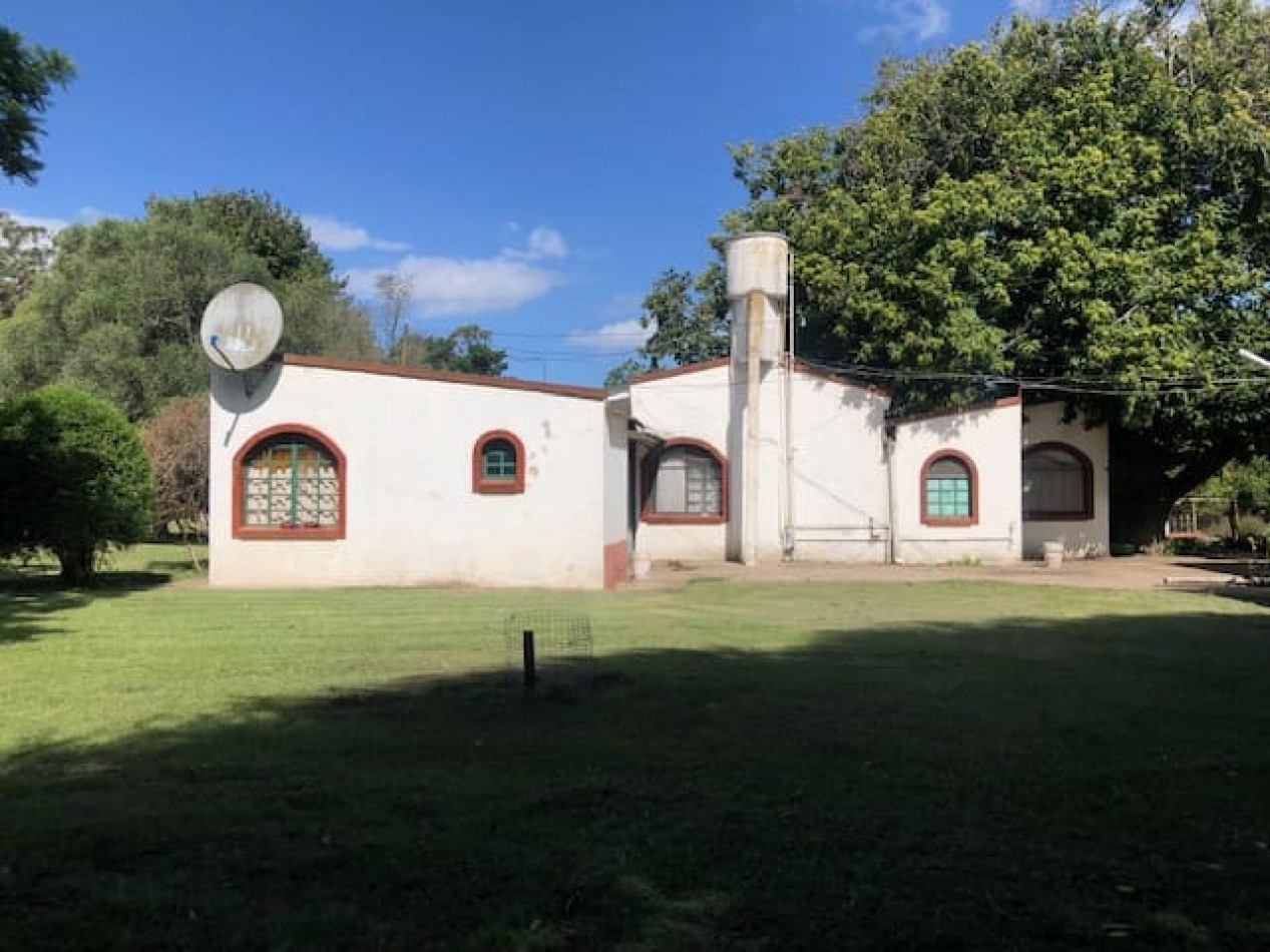 Amplia quinta con pileta, cancha de futbol y sector de sembrado Batan