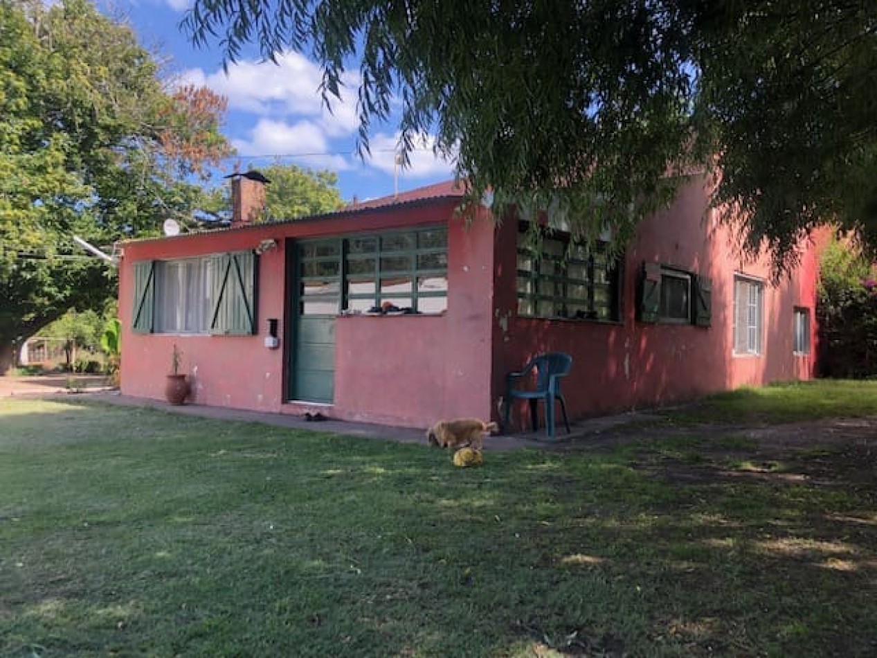 Amplia quinta con pileta, cancha de futbol y sector de sembrado Batan
