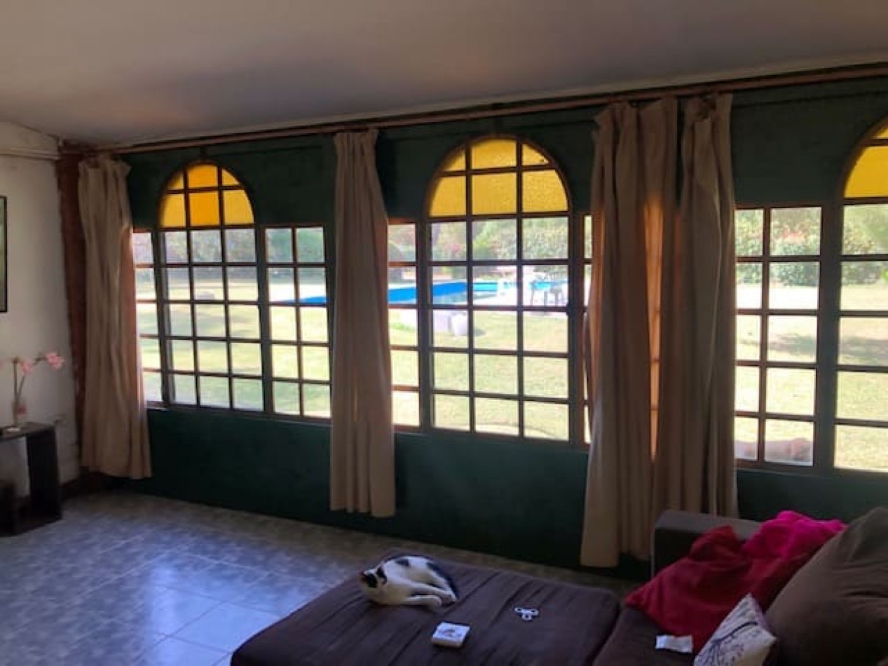 Amplia quinta con pileta, cancha de futbol y sector de sembrado Batan