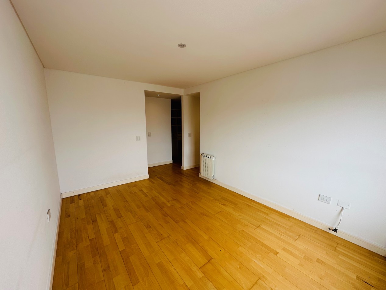 Venta amplio Semipiso con amenities y vista al mar