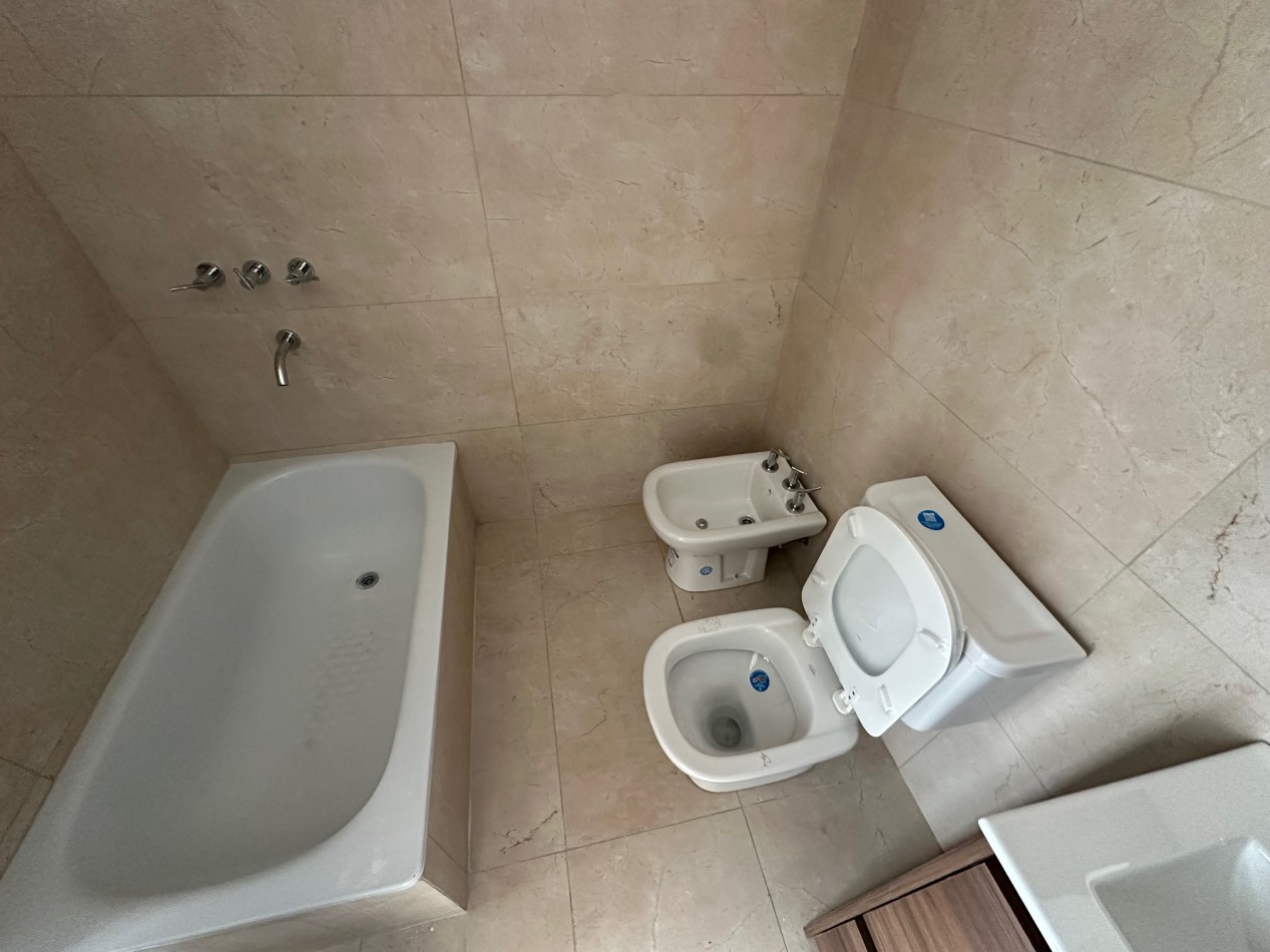 Departamento 2 ambientes a estrenar solo a metros del mar barrio La Perla