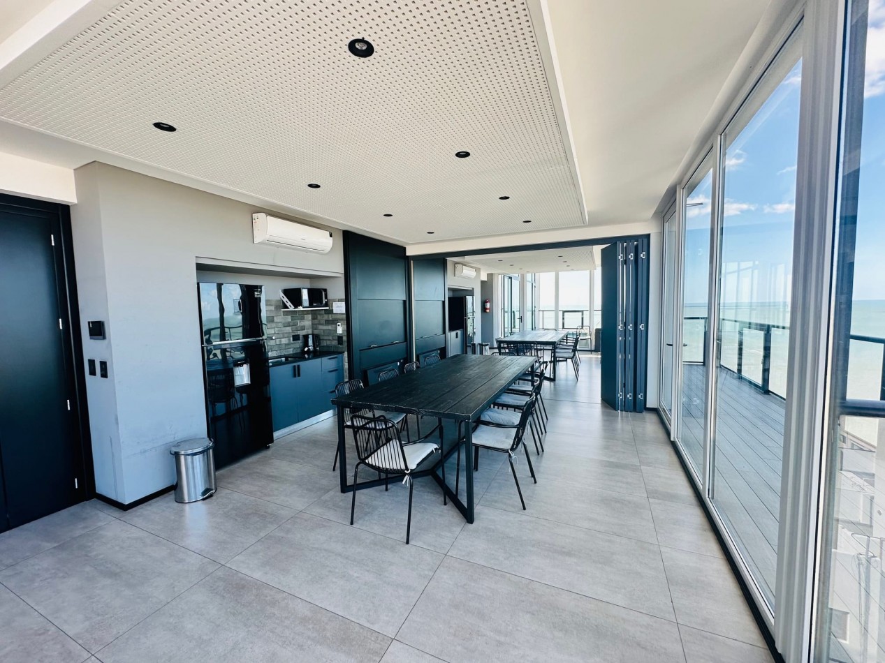 Departamento de categoria con amenities frente al mar Playa Varese