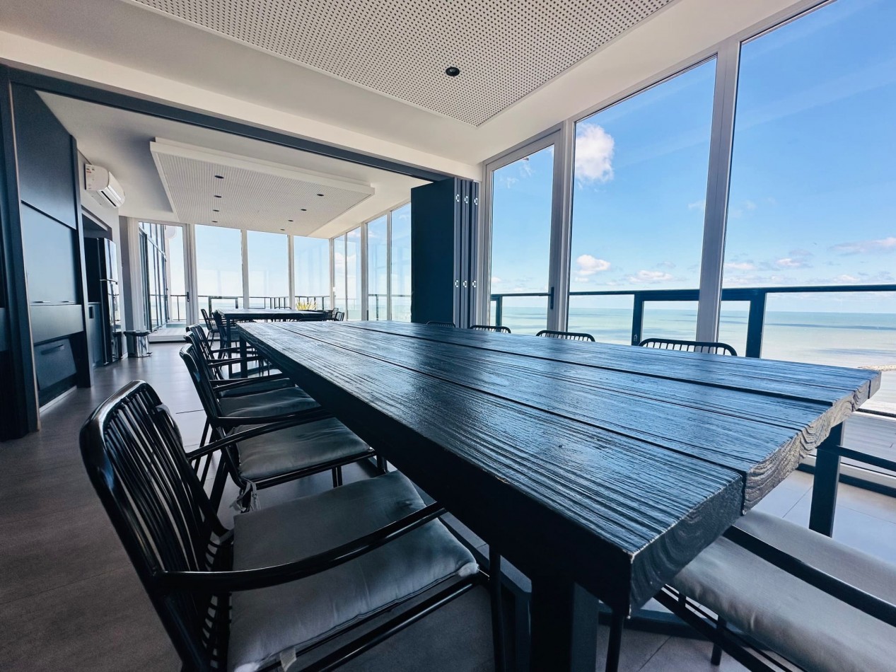 Departamento de categoria con amenities frente al mar Playa Varese