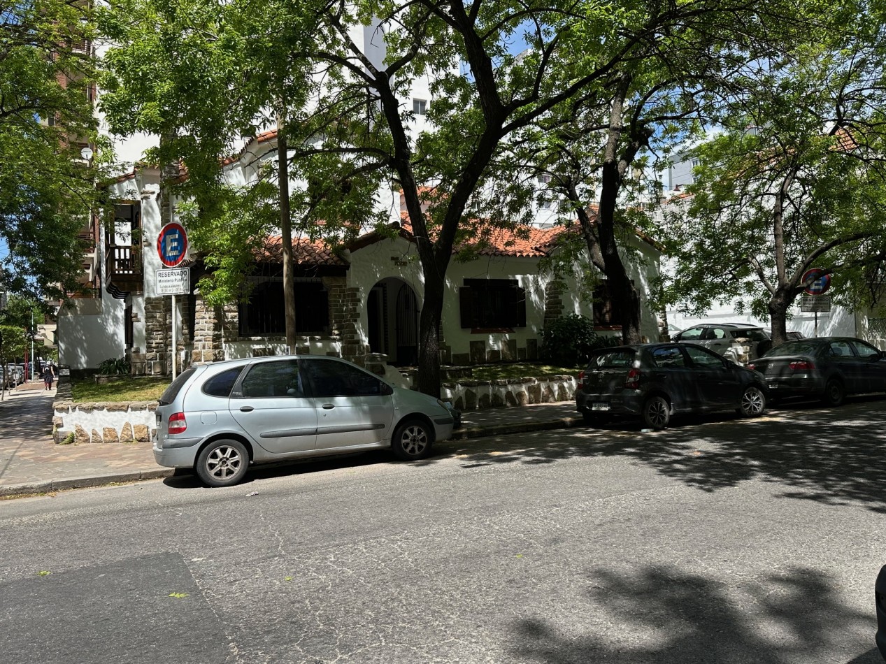 Importante Lote apto desarrollo propiedad horizontal