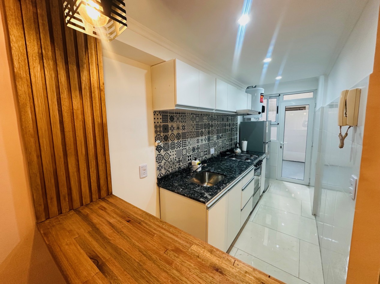 Departamento 2 ambientes reciclado con vista al frente