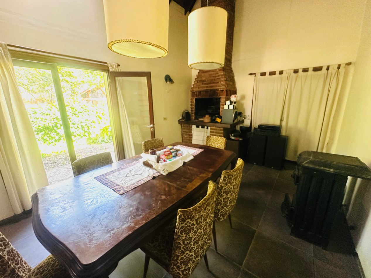 Amplia Casa 4 ambientes con piscina Bosque Peralta Ramos