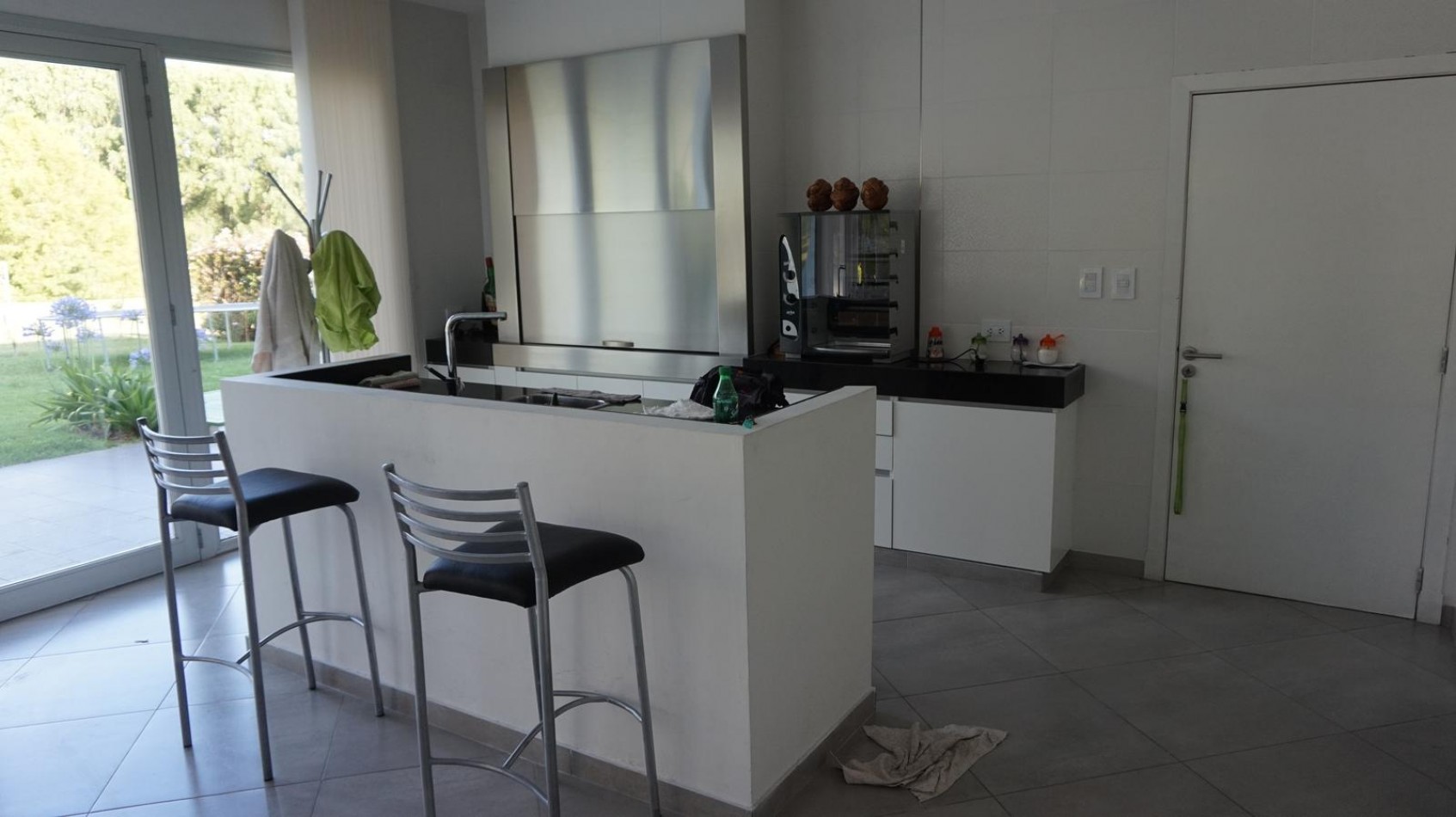 Amplia Casa sobre Lote unico de 1250 mts2 barrio privado Rumenco