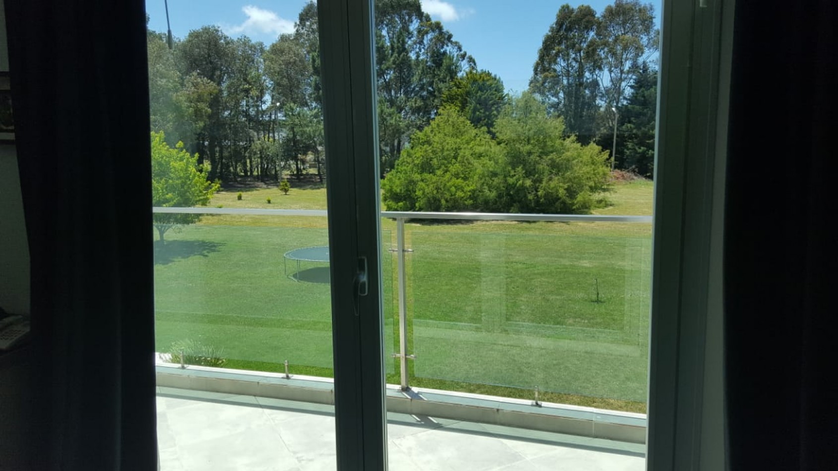 Amplia Casa sobre Lote unico de 1250 mts2 barrio privado Rumenco