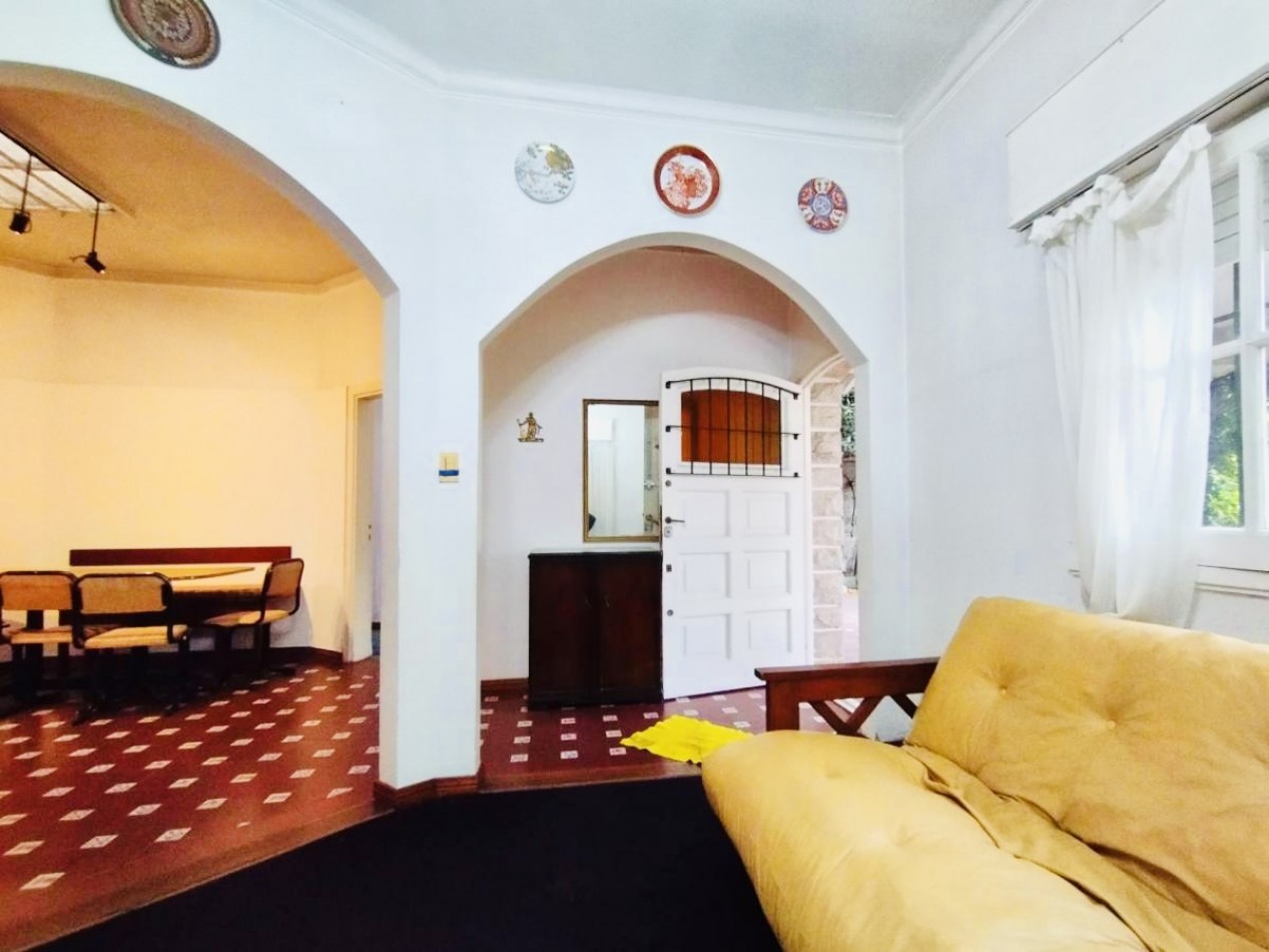 Chalet de estilo Marplatense barrio Parque Luro a metros del mar