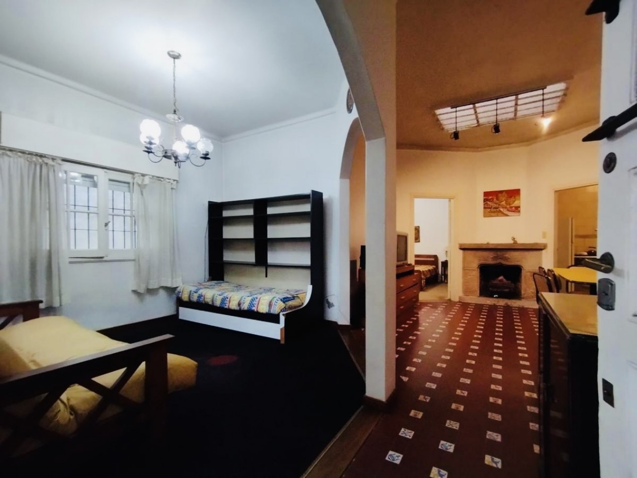 Chalet de estilo Marplatense barrio Parque Luro a metros del mar