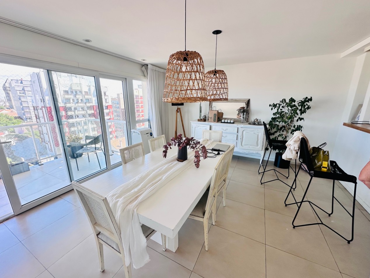 Piso en duplex con quincho, solarium y jacuzzi privado Playa Varese