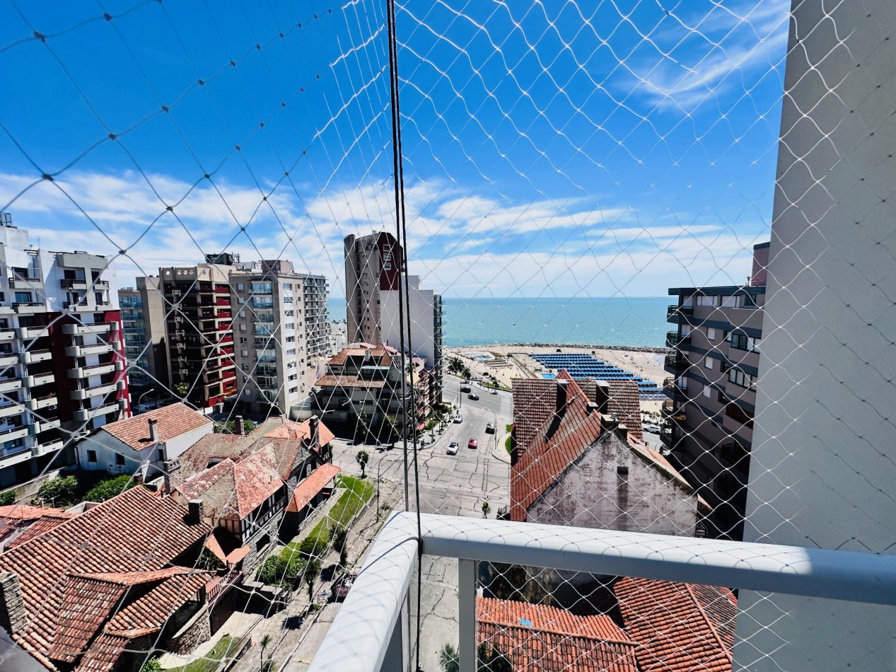 Piso en duplex con quincho, solarium y jacuzzi privado Playa Varese