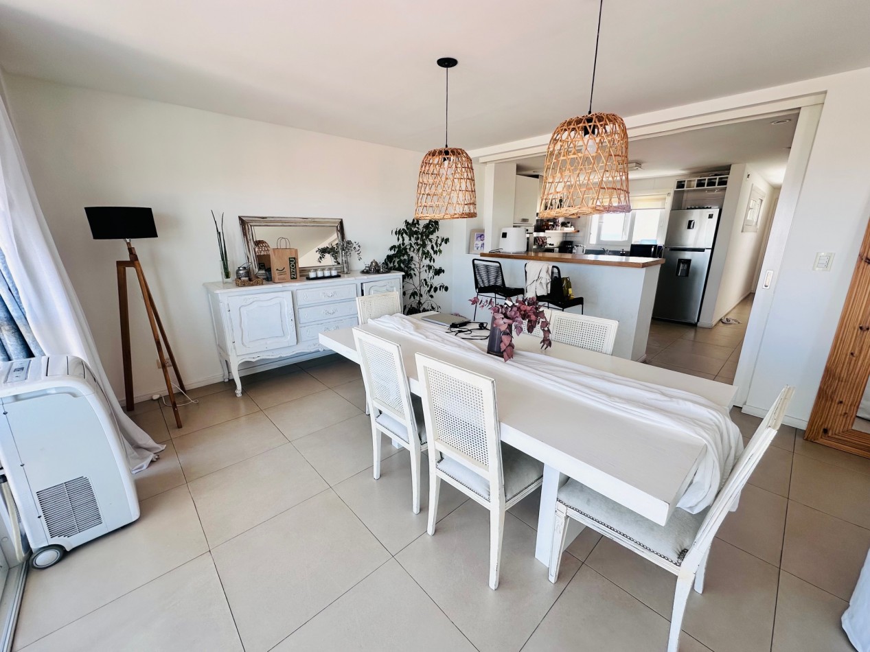 Piso en duplex con quincho, solarium y jacuzzi privado Playa Varese