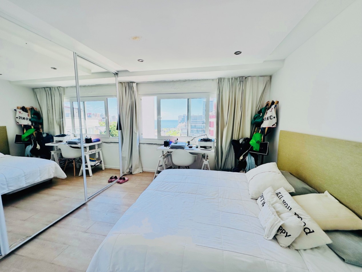 Piso en duplex con quincho, solarium y jacuzzi privado Playa Varese
