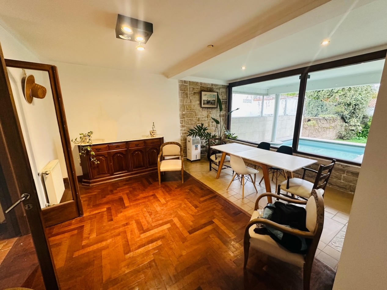 Amplia Casa con 4 dormitorios y piscina Playa Grande