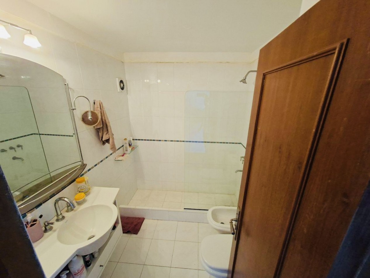 Departamento 3 Ambientes con dependencia, cochera y baulera frente al mar Playa Grande