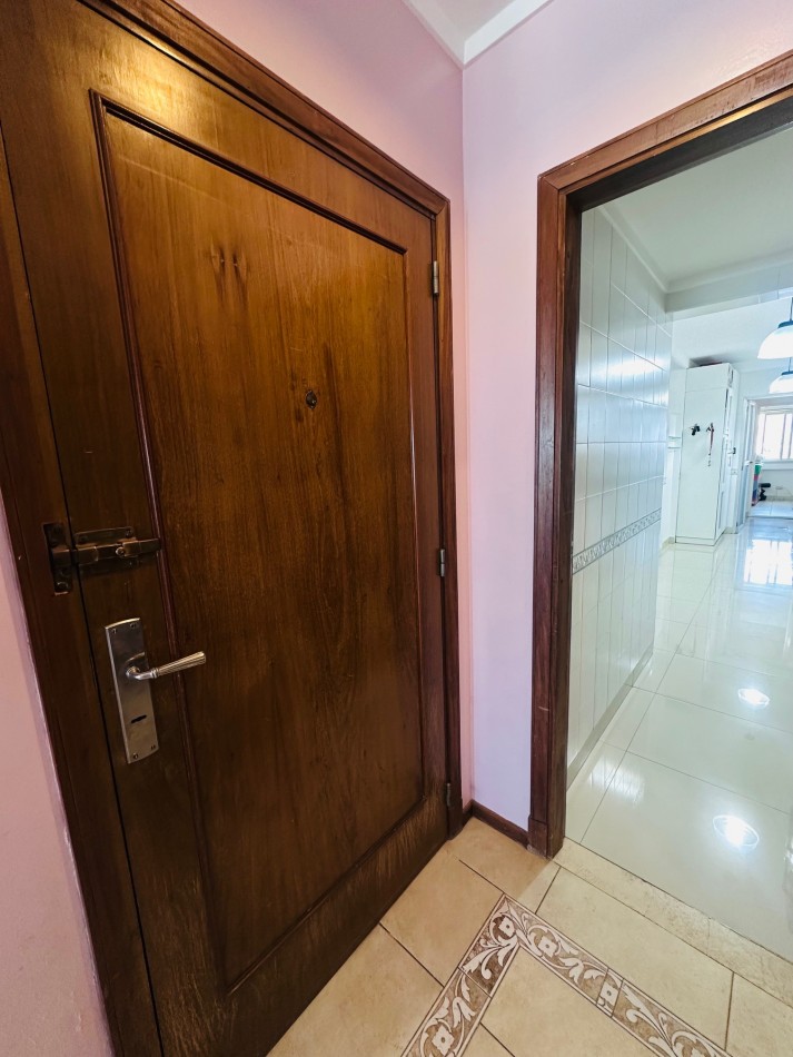 Departamento 3 Ambientes con dependencia, cochera y baulera frente al mar Playa Grande