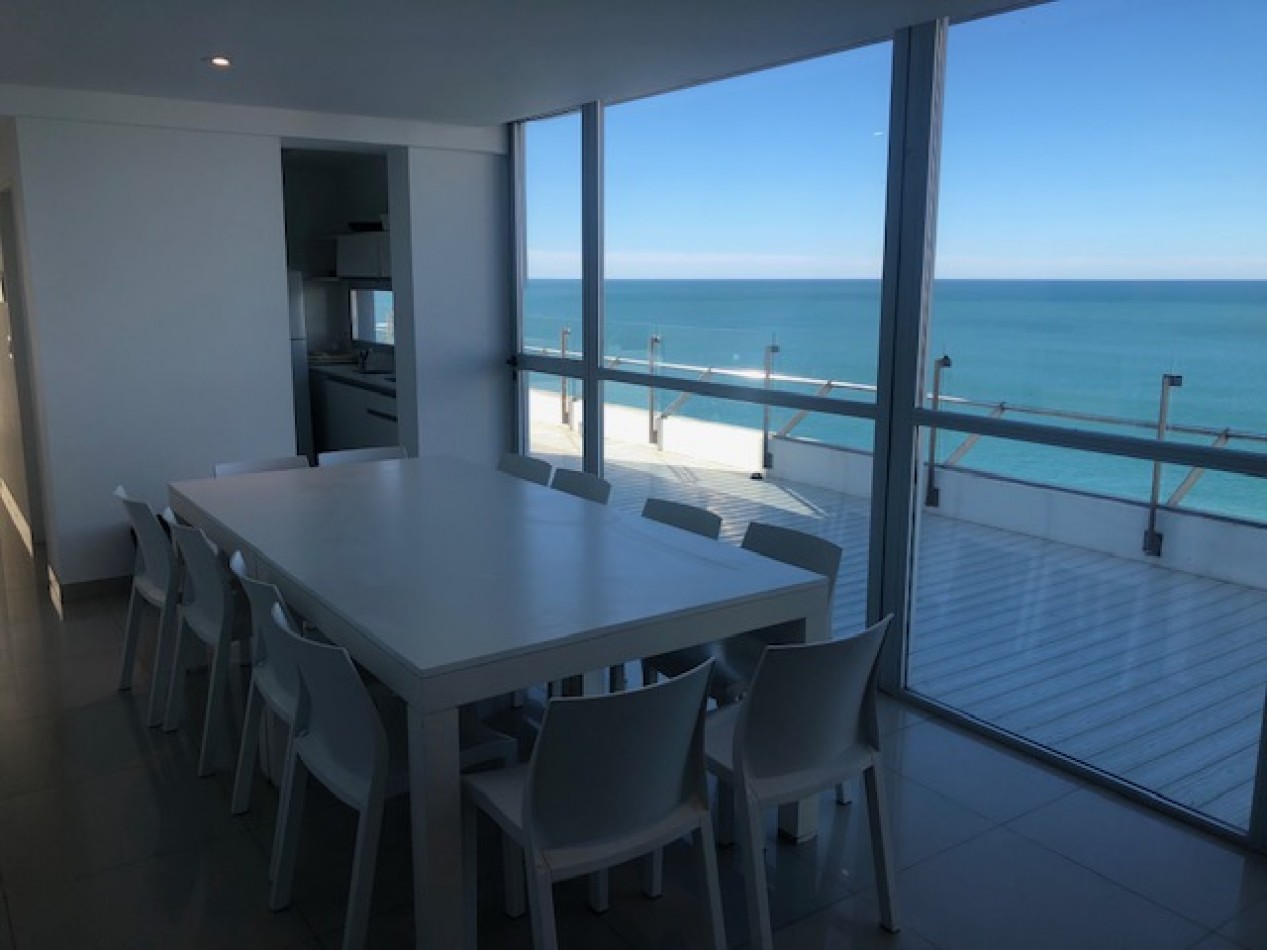 Semipiso 3 ambientes con vista al mar Playa Chica