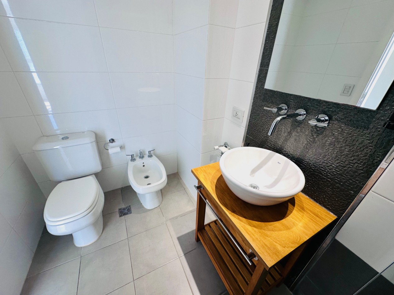 Semipiso moderno 2 ambientes con cochera y amenities