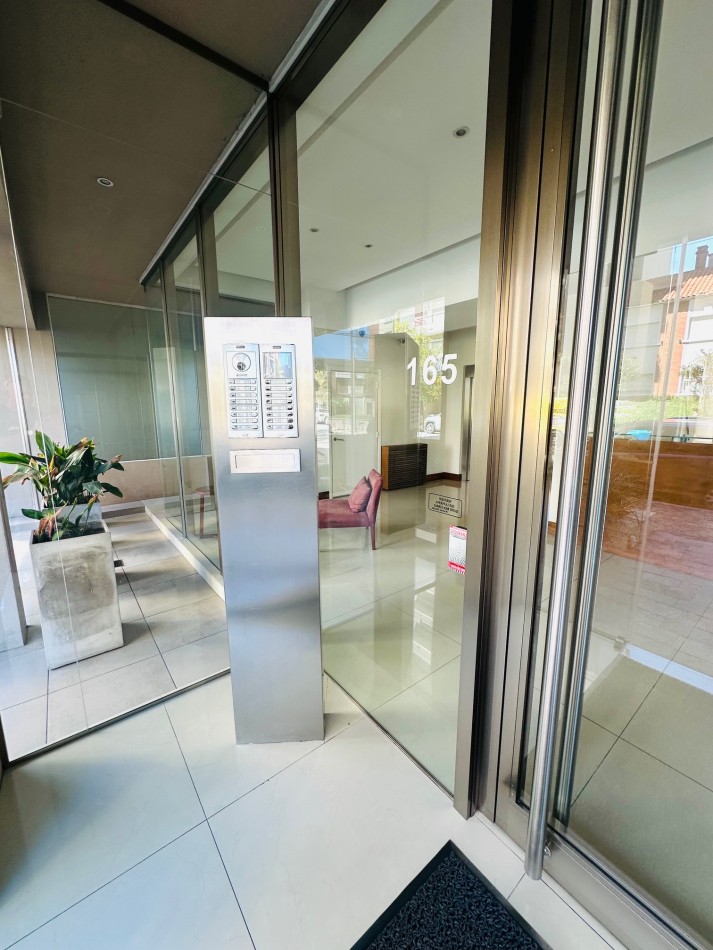 Semipiso moderno 2 ambientes con cochera y amenities