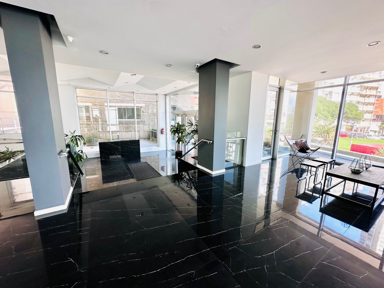 Departamento moderno 3 ambientes, 2 cocheras y amenities frente al mar