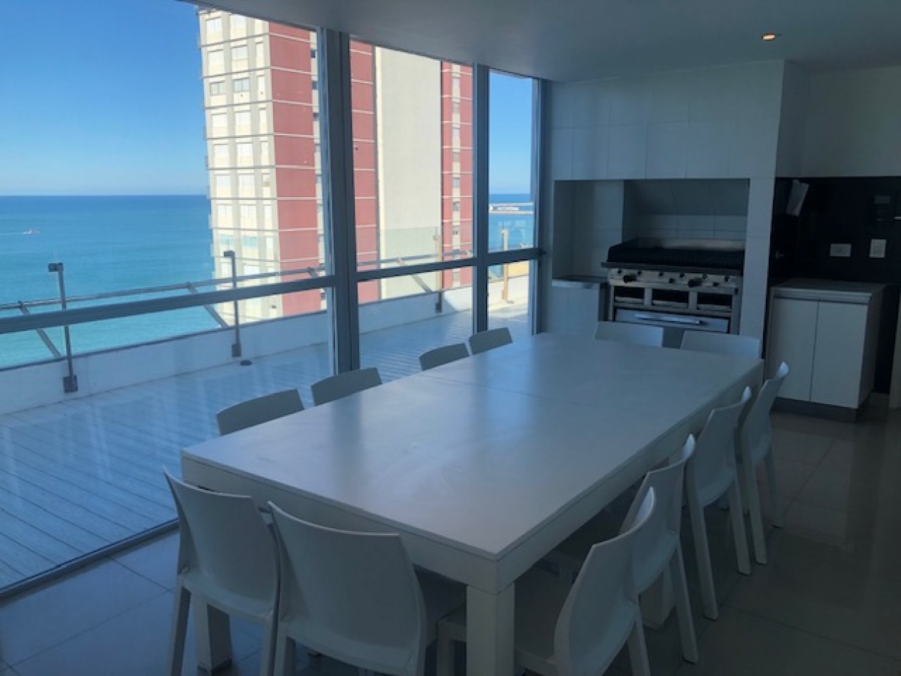 Semipiso 3 ambientes con vista al mar Playa Chica