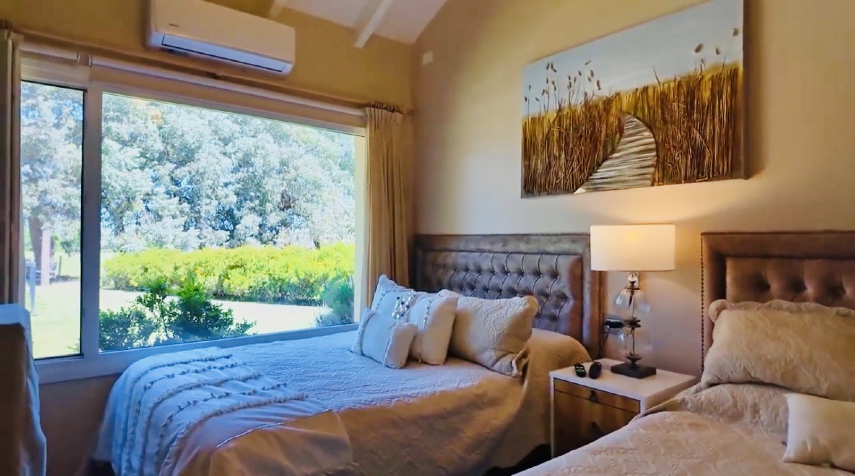 Amplia Casa con pileta barrio privado Arenas del Sur