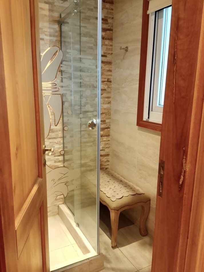 Amplia Casa con pileta barrio privado Arenas del Sur