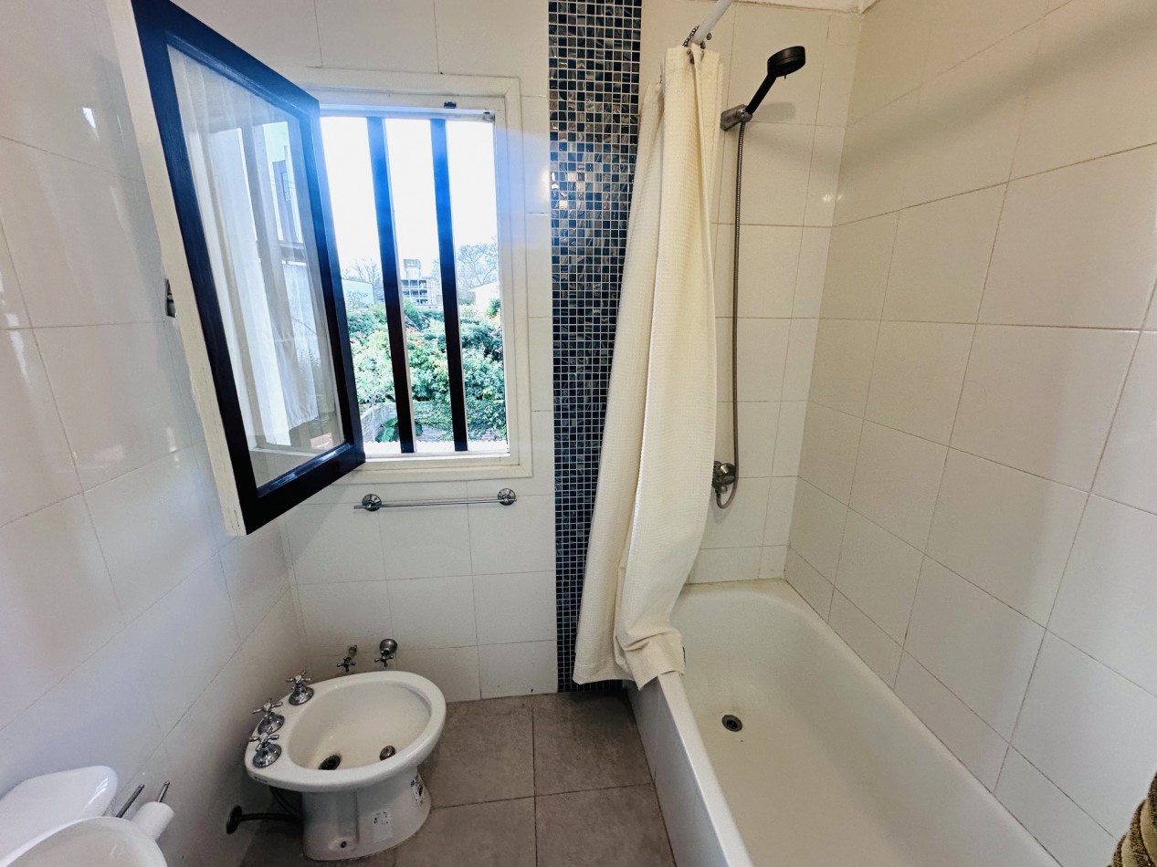 Alquiler Duplex 3 dormitorios con garage San Carlos