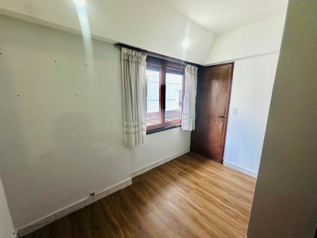 Amplio Departamento con cochera apto uso profesional Playa Grande