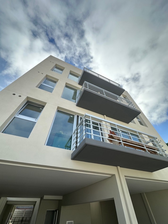 Departamento 2 ambientes a estrenar solo a metros del mar barrio La Perla