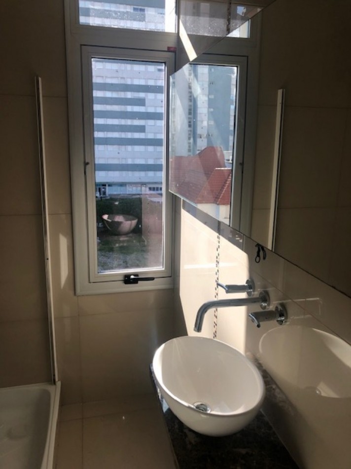 Semipiso 3 ambientes con vista al mar Playa Chica