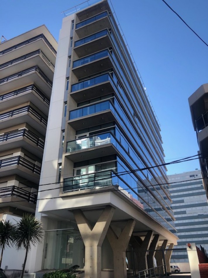 Semipiso 3 ambientes con vista al mar Playa Chica