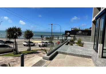 Departamento de categoria con amenities frente al mar Playa Varese